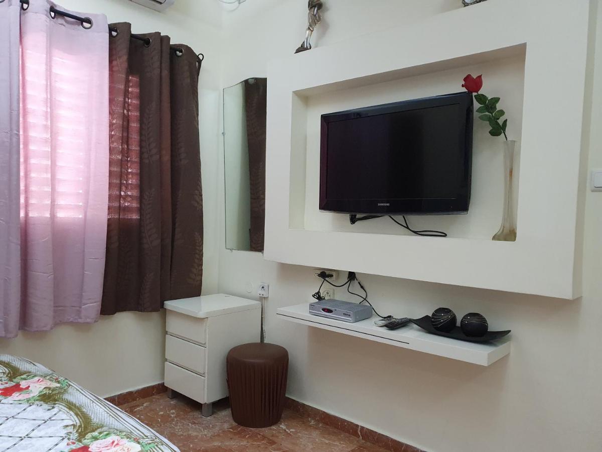 Ezore Yam Apartmens - Elmali'Akh St. 4 Бат Ям Екстериор снимка