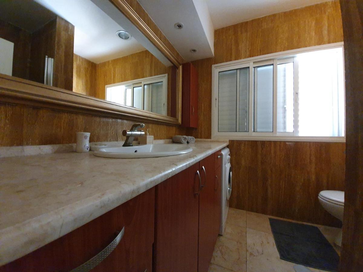 Ezore Yam Apartmens - Elmali'Akh St. 4 Бат Ям Екстериор снимка