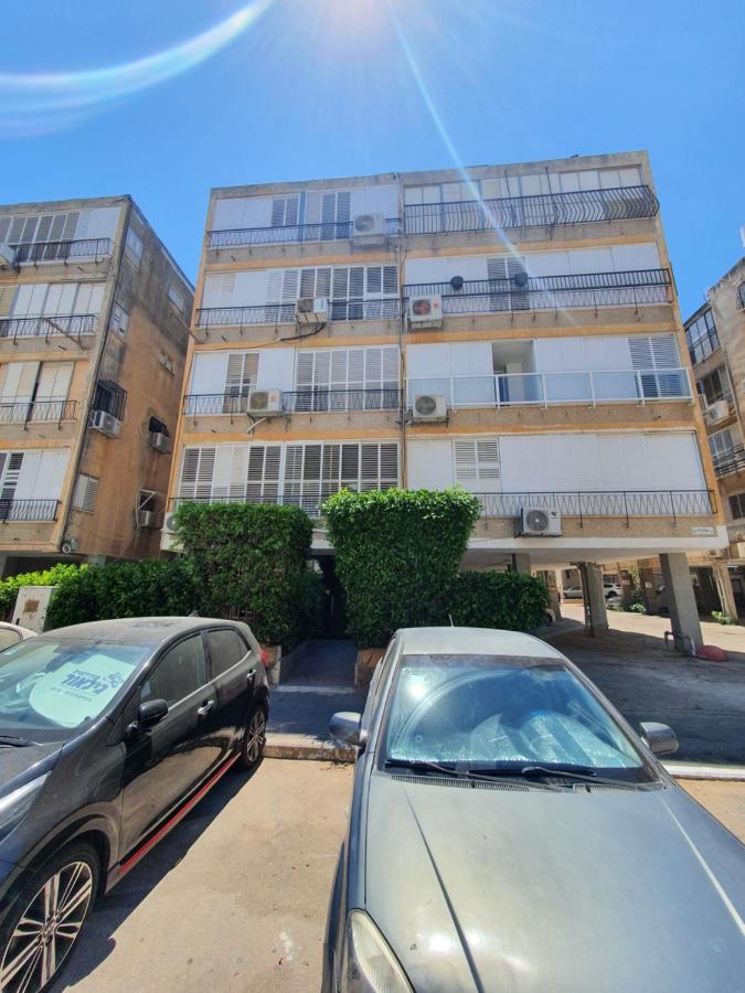 Ezore Yam Apartmens - Elmali'Akh St. 4 Бат Ям Екстериор снимка