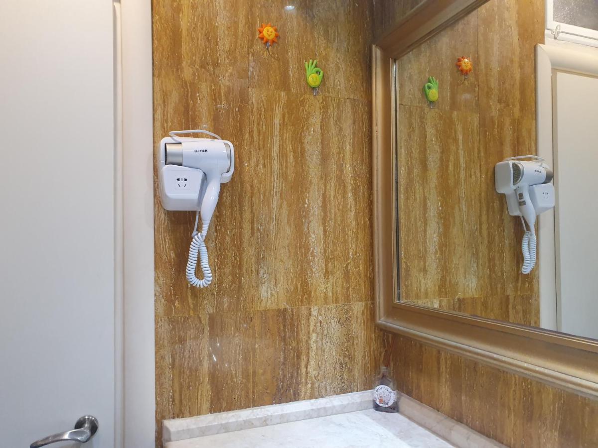 Ezore Yam Apartmens - Elmali'Akh St. 4 Бат Ям Екстериор снимка
